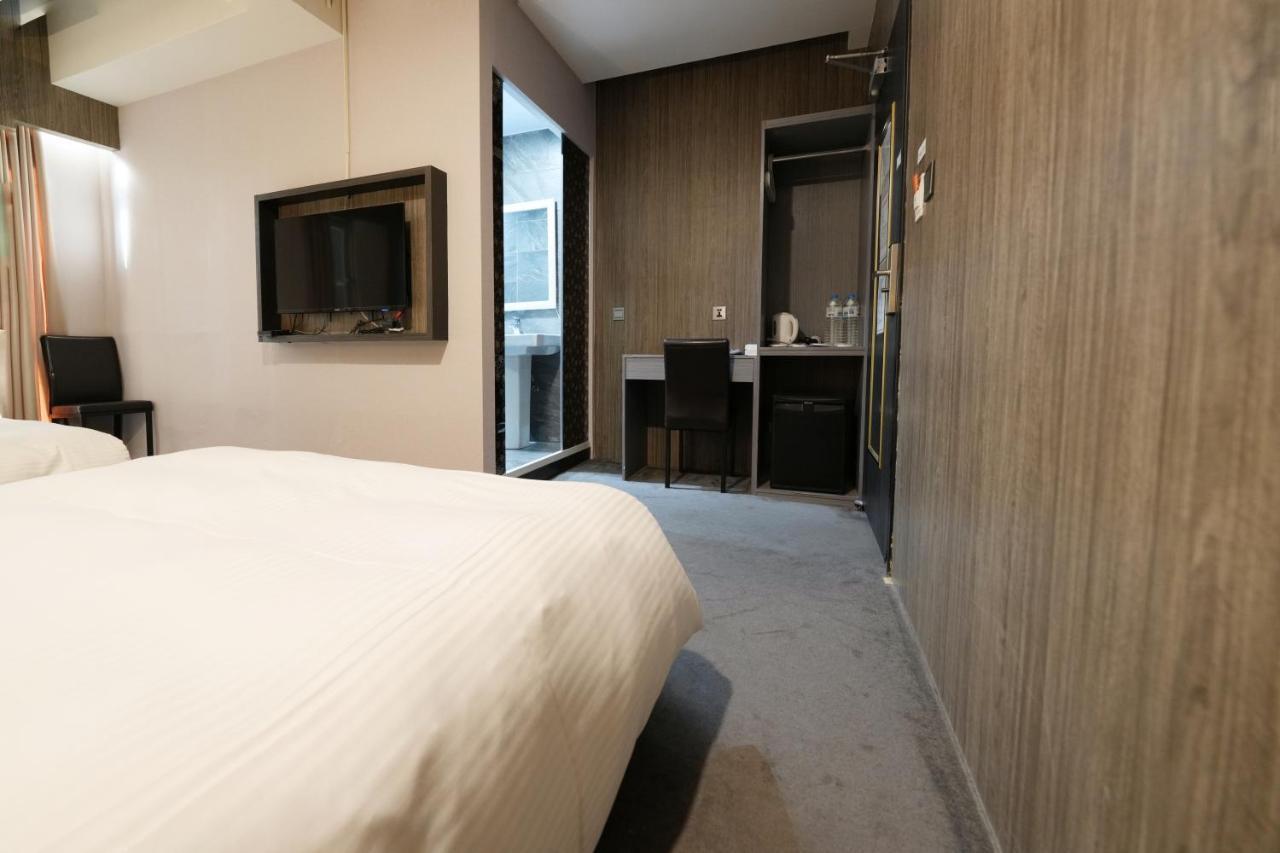 Meworld Hotel - Ximen تايبيه المظهر الخارجي الصورة