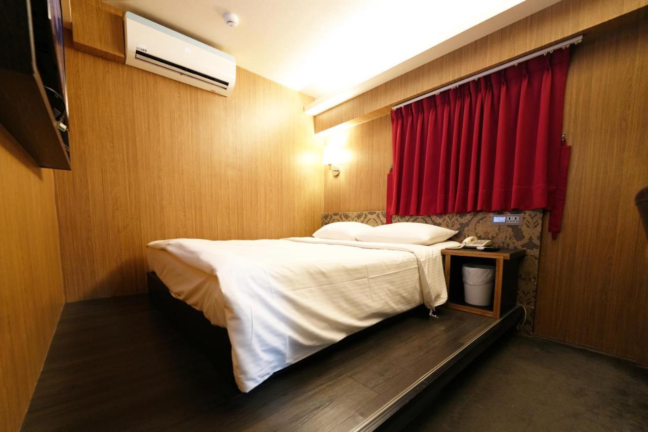 Meworld Hotel - Ximen تايبيه المظهر الخارجي الصورة